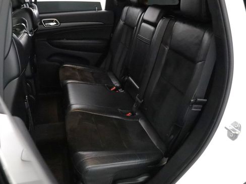 Used 2017 Jeep Grand Cherokee Altitude AWD/4WD image 10
