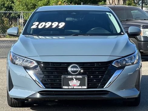 Certified 2025 Nissan Sentra SV FWD image 9