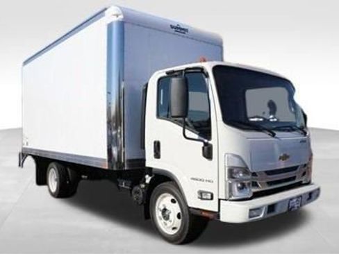 New 2025 Chevrolet Low Cab Forward image 6