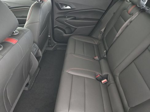 New 2026 Chevrolet Trax RS w/ Sunroof Package FWD image 34