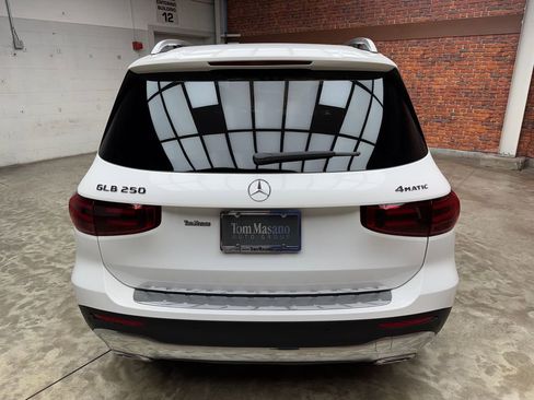 New 2026 Mercedes-Benz GLB 250 4MATIC image 4