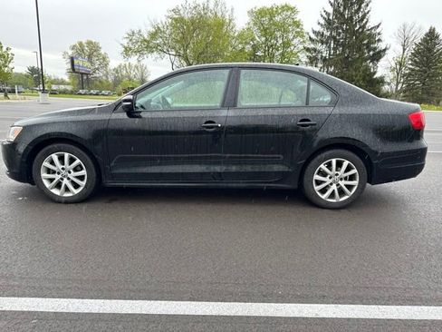 Used 2012 Volkswagen Jetta SE FWD image 4