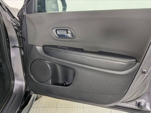 Used 2020 Honda HR-V Sport image 22