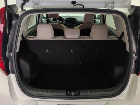 Used 2022 Kia Soul S FWD image 26