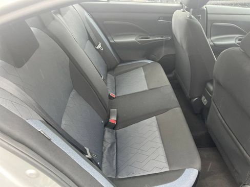 Used 2025 Nissan Versa SV FWD image 36