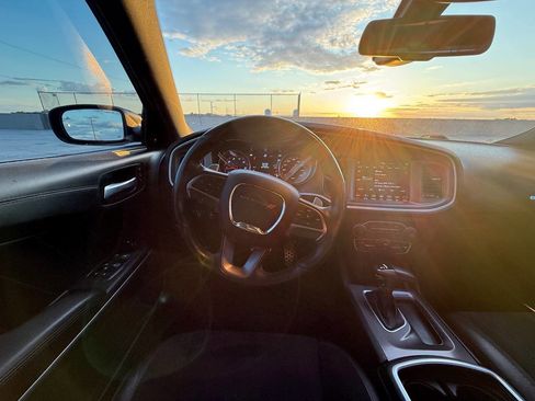 Used 2019 Dodge Charger R/T w/ Plus Group image 19