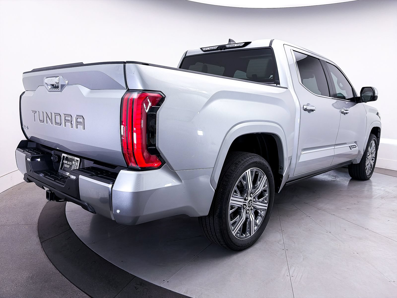 Used 2024 Toyota Tundra Capstone AWD/4WD image 18