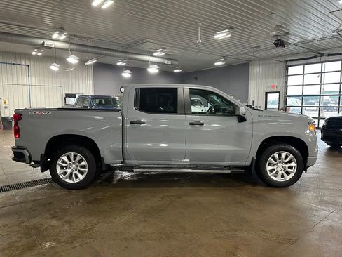 Used 2024 Chevrolet Silverado 1500 Custom AWD/4WD image 33