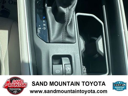 Used 2024 Toyota Grand Highlander FWD image 20