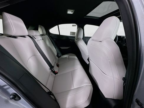 New 2025 Lexus UX 300h AWD image 31