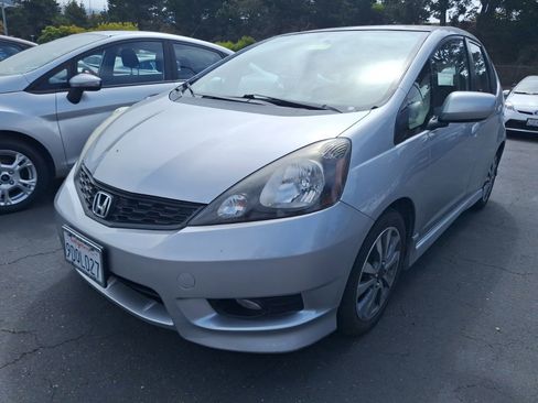 Used 2013 Honda Fit Sport image 3