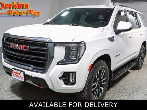 Used 2022 GMC Yukon AT4 image 1