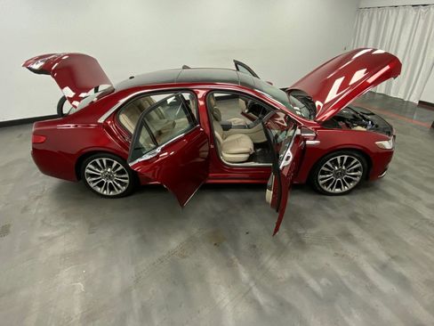 Used 2017 Lincoln Continental Reserve w/ Climate Package AWD/4WD image 35