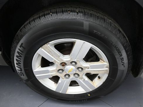 Used 2009 Chevrolet Traverse LT image 34