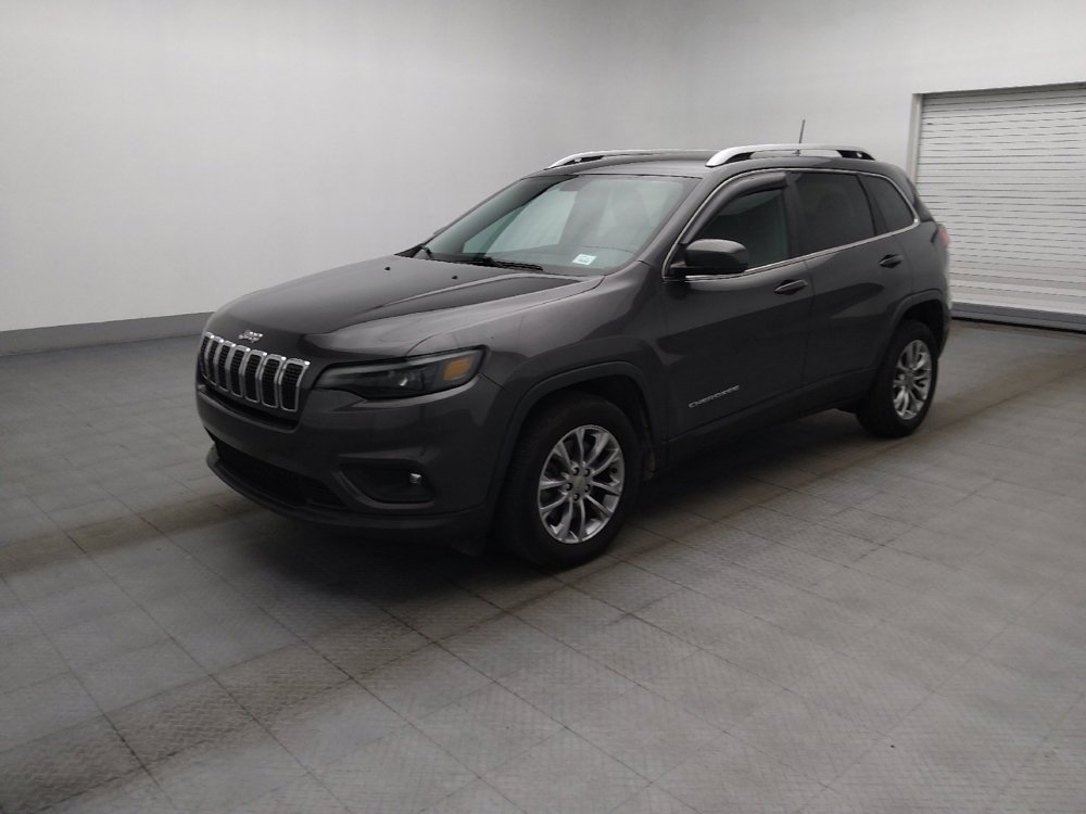 Used 2019 Jeep Cherokee Latitude Plus FWD image 2