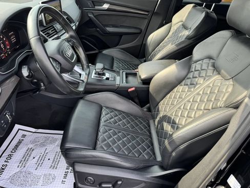 Used 2018 Audi SQ5 Premium Plus w/ Navigation Package AWD/4WD image 9
