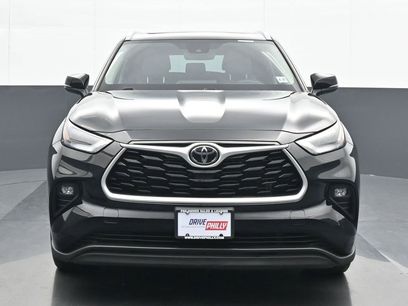 Used 2022 Toyota Highlander XLE