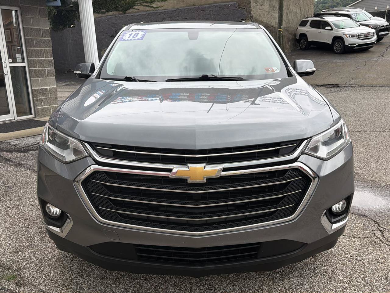 Used 2018 Chevrolet Traverse LT AWD/4WD image 3