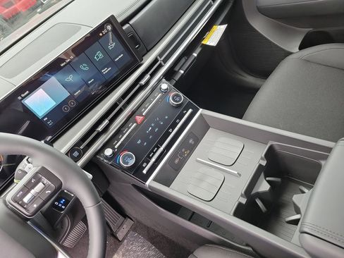 New 2026 Hyundai Santa Fe SE FWD image 33