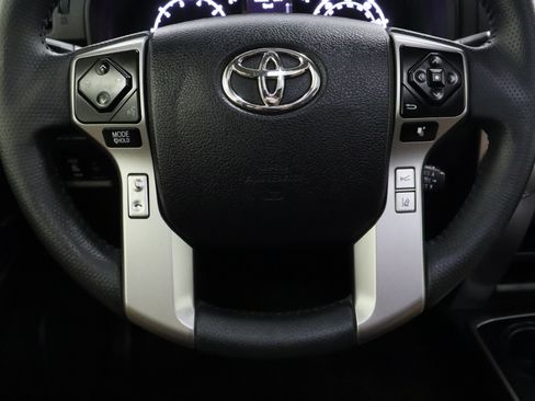 Used 2022 Toyota 4Runner SR5 Premium w/ Moonroof Package RWD image 27