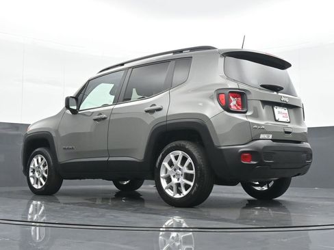 Used 2022 Jeep Renegade Latitude w/ Convenience Group image 19