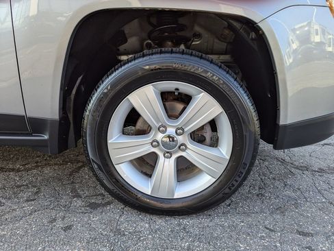 Used 2017 Jeep Compass Sport w/ Power Value Group AWD/4WD image 33