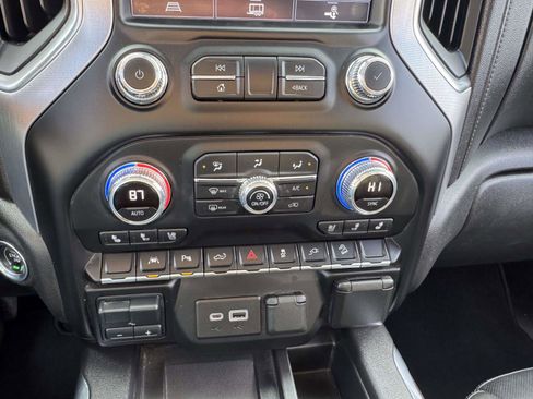 Used 2022 GMC Sierra 1500 SLT w/ SLT Premium Plus Package image 41