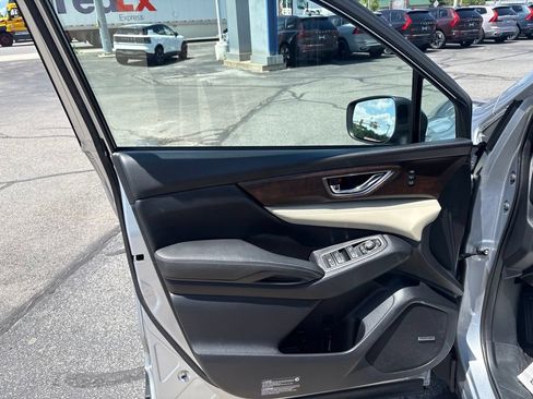 Used 2022 Subaru Ascent Touring AWD/4WD image 15