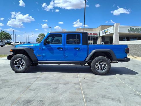 New 2025 Jeep Gladiator Rubicon image 3