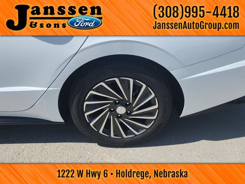Used 2023 Hyundai Sonata SEL FWD image 13