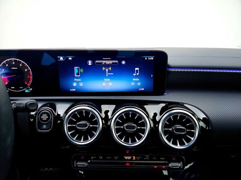 Certified 2026 Mercedes-Benz CLA 250 image 15