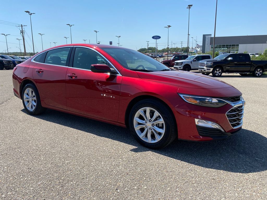 Used 2025 Chevrolet Malibu LT FWD image 8