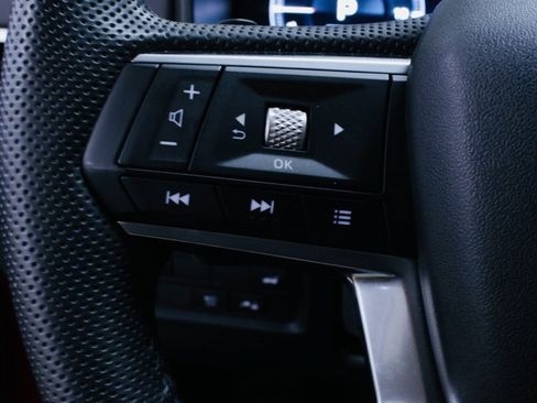 Used 2023 Mitsubishi Outlander SE image 12