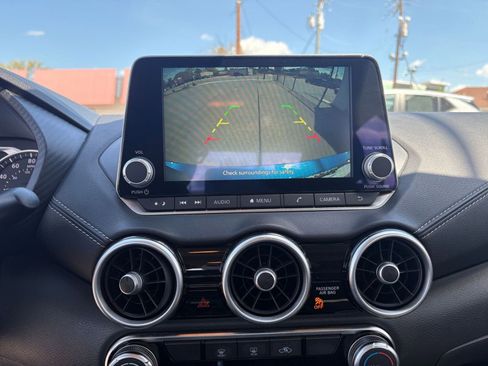 Used 2025 Nissan Sentra SV image 22