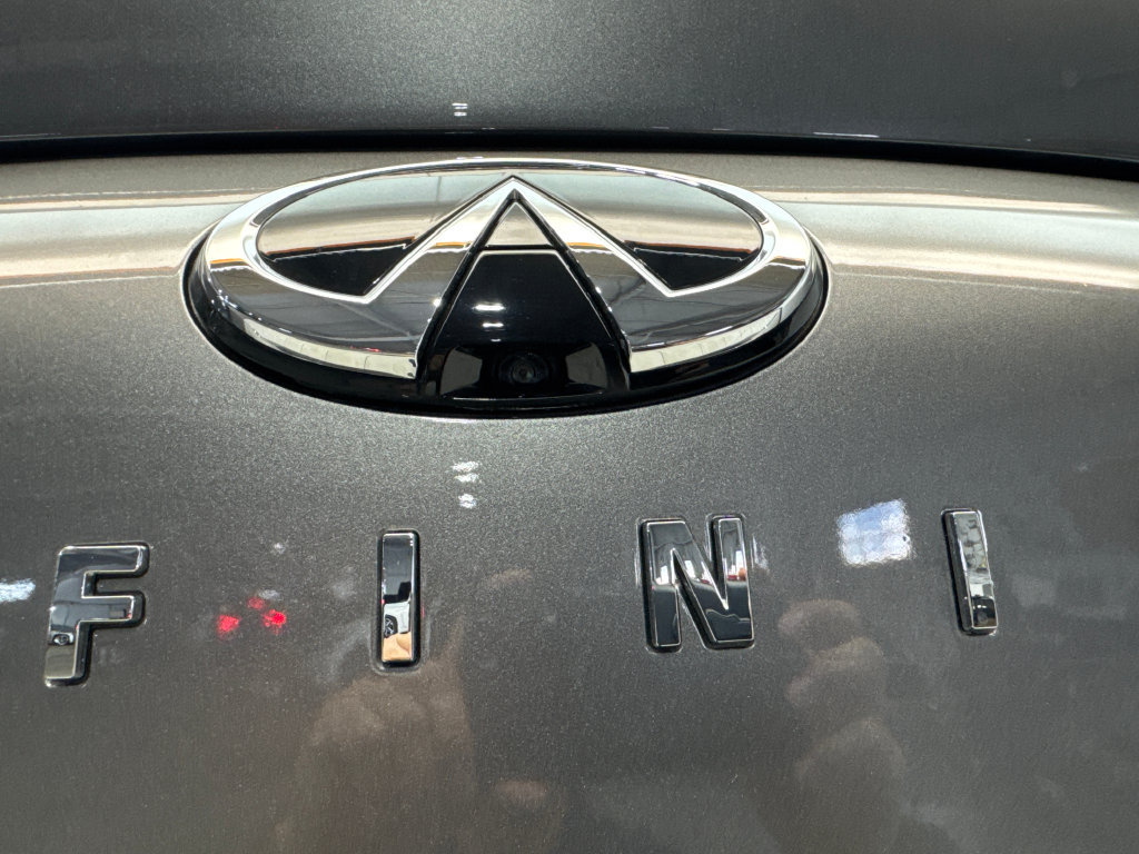 Used 2023 INFINITI QX55 Luxe w/ Cargo Package AWD/4WD image 22