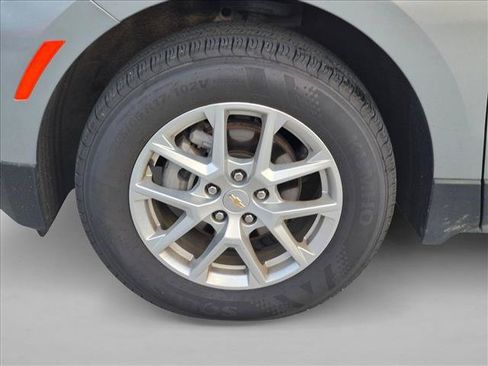 Used 2024 Chevrolet Equinox LT AWD/4WD image 9