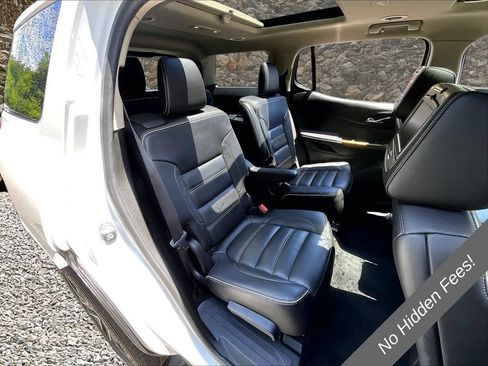 Used 2018 GMC Acadia Denali w/ Technology Package AWD/4WD image 23