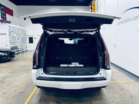 Used 2019 Cadillac Escalade Platinum image 26