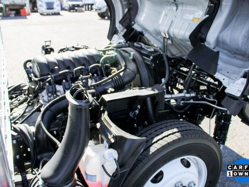 Used 2024 Isuzu NPR HD image 15