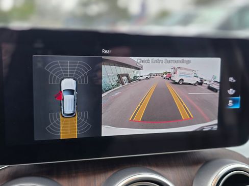 Used 2022 Mercedes-Benz GLC 300 image 26