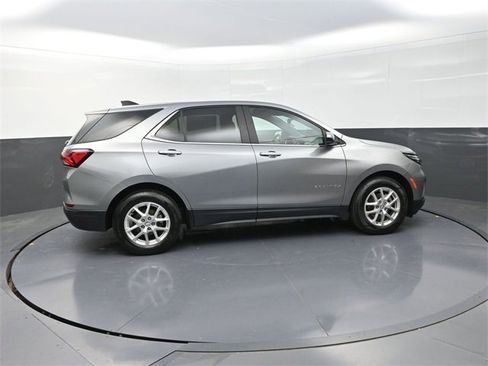 Used 2023 Chevrolet Equinox LT image 9