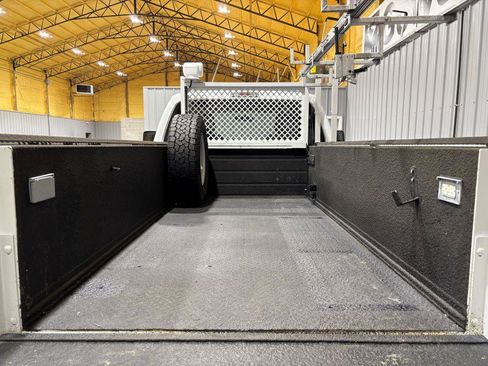 Used 2016 Ford F350 XL w/ Power Equipment Group image 19