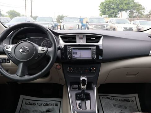 Used 2017 Nissan Sentra SV w/ Driver's Assist Package FWD image 27