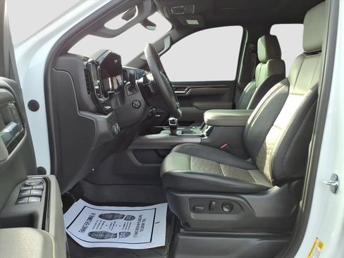 Used 2023 Chevrolet Silverado 1500 ZR2 w/ Technology Package image 20