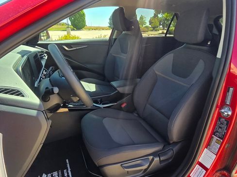 Used 2025 Kia Niro LX FWD image 14