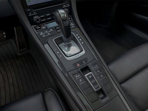 Used 2019 Porsche 911 Turbo S image 33