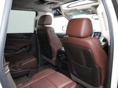 Used 2015 Chevrolet Tahoe LTZ RWD image 34