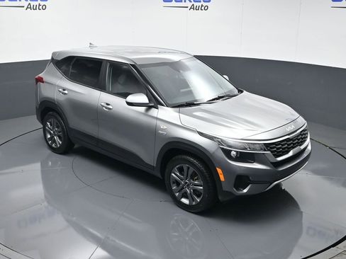 Used 2023 Kia Seltos LX image 44