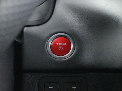 Used 2024 Toyota Sequoia Platinum image 24