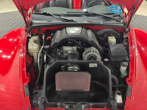 Used 2003 Chevrolet SSR w/ Preferred Equipment Group RWD image 39